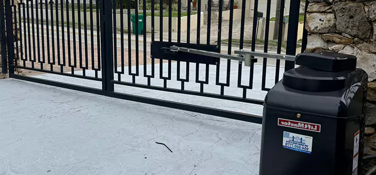 Seamless Installation and Support for Your New Gate in Des Moines, WA